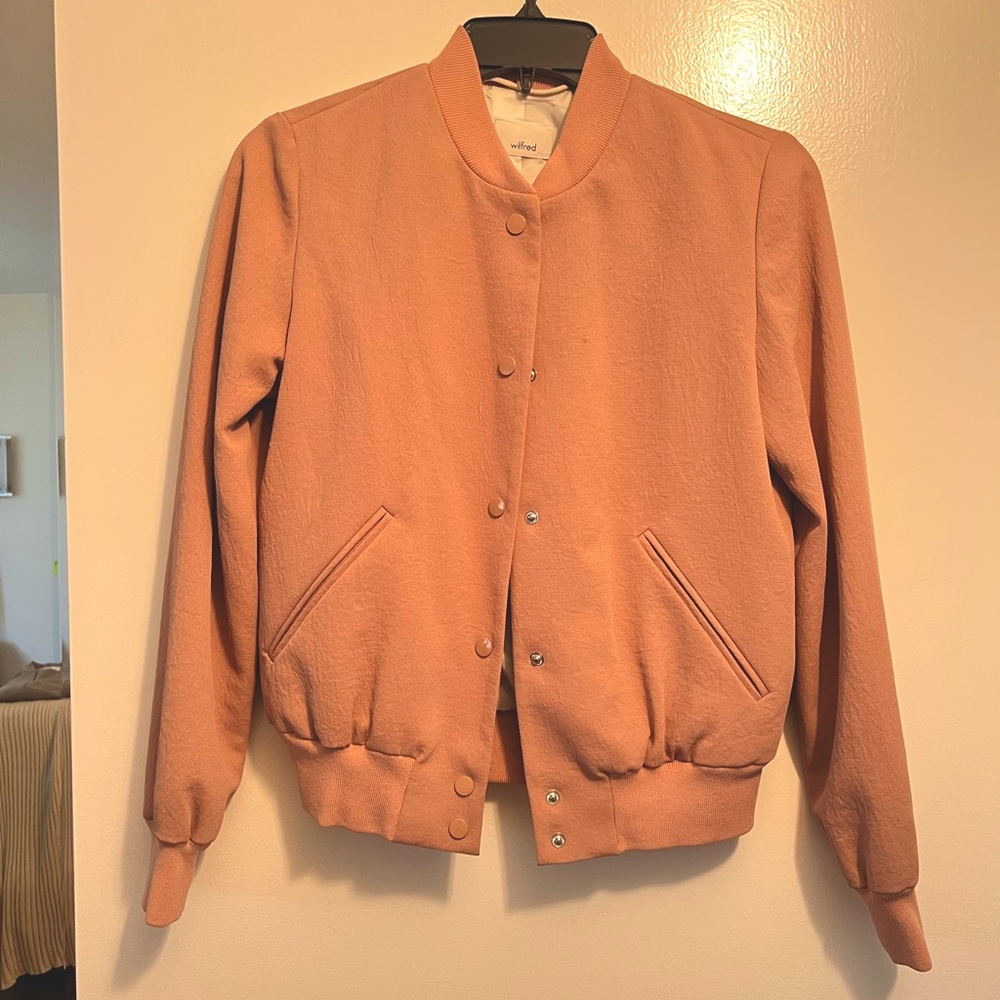 Aritzia bomber Jacket size XS